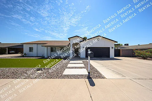 813 N Almond Cir Photo 1