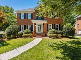 5124 Laurel View Dr, Winston Salem, NC 27104