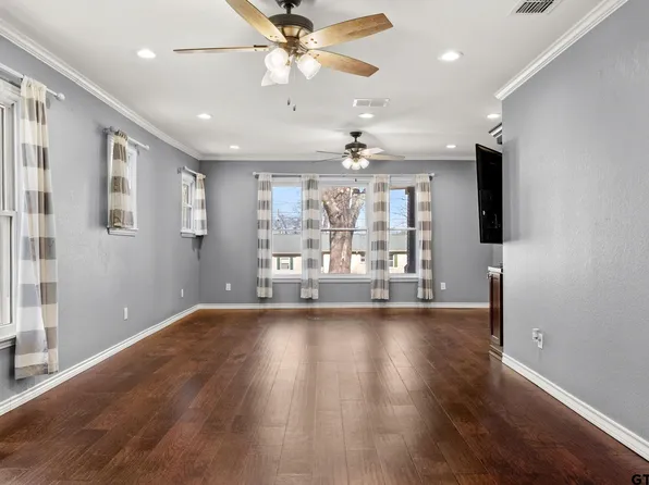 605 Dallas St, Winona, TX 75792