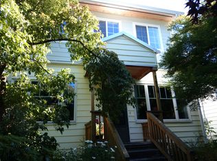 1616 N 52nd St, Seattle, WA 98103