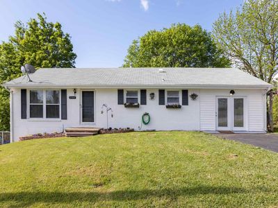 2304 Bare St, Staunton, VA, 24401