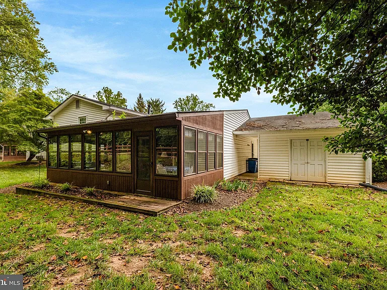 615 Kearney Ct SW — Photo 46