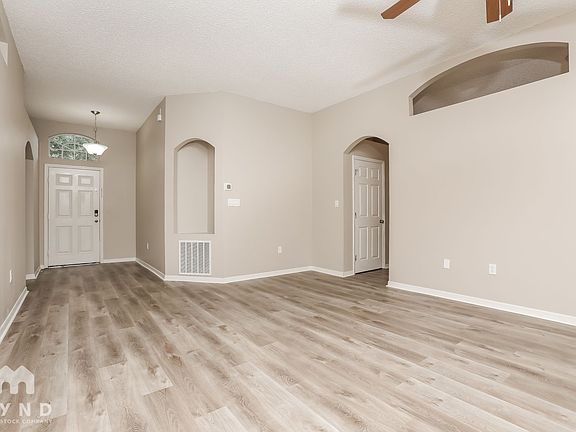 2nd image of 1505 Lake Villa Dr