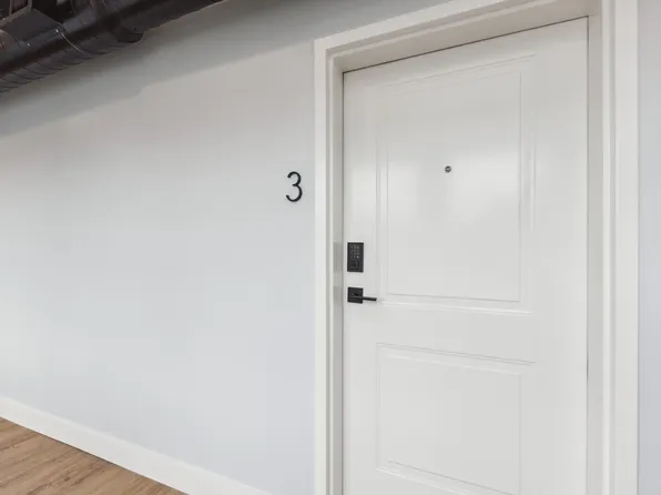 6011 Madison Rd #3, Cincinnati, OH 45227