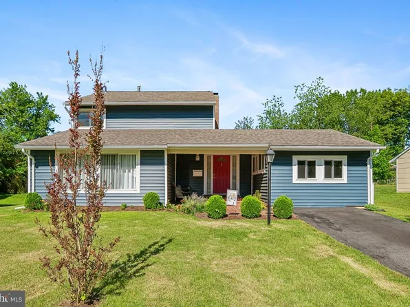 2500 Pittland Ln, Bowie, MD 20716