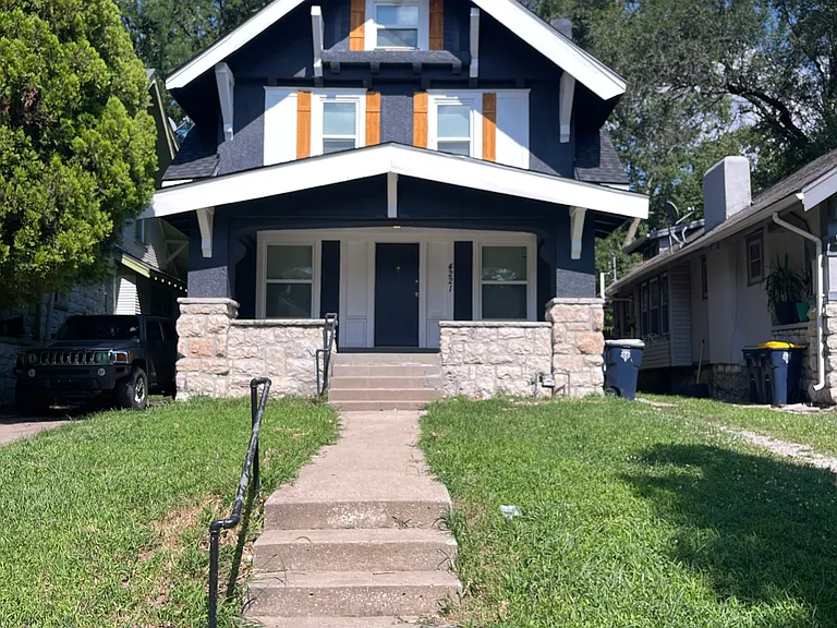 4221 Chestnut Ave — Photo 4
