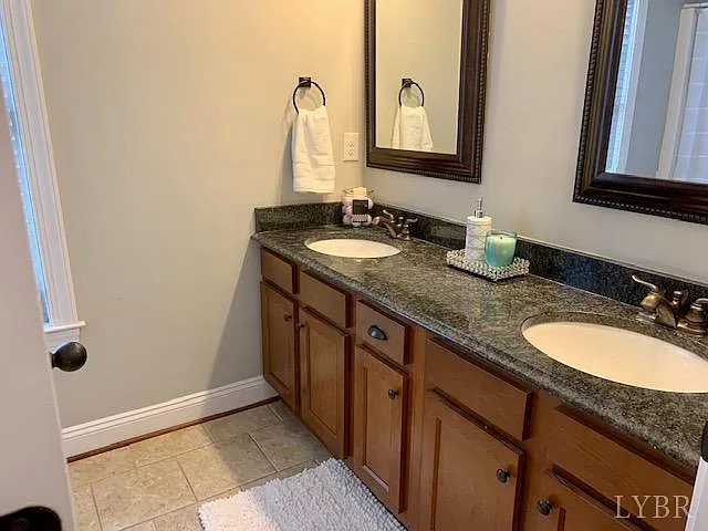 304 Hunterdale Dr — Photo 17
