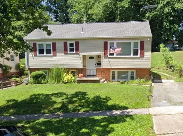 2921 Faulkner Pl, Kensington, MD 20895