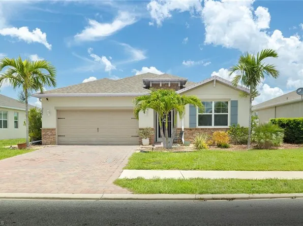 3289 Baravaldo CIR, CAPE CORAL, FL 33909