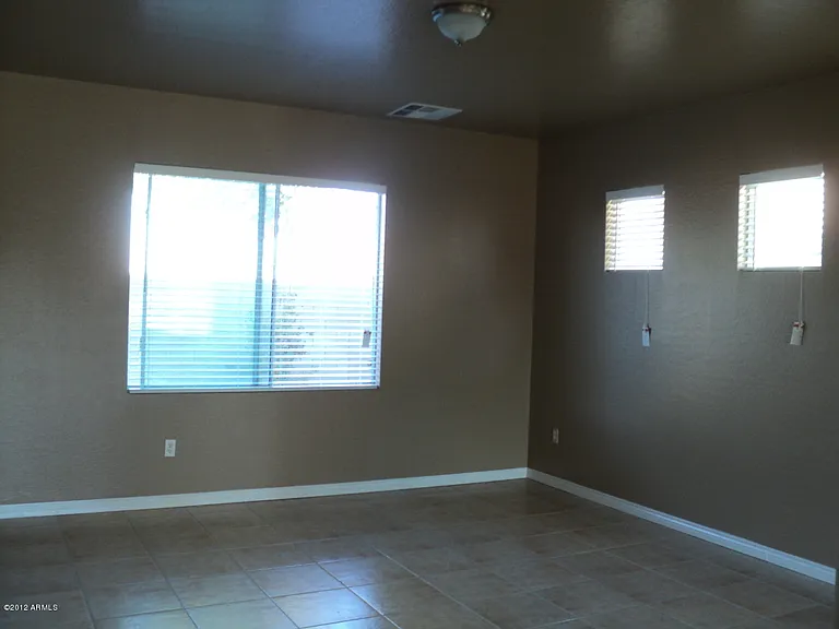 12158 W Belmont Dr — Photo 9