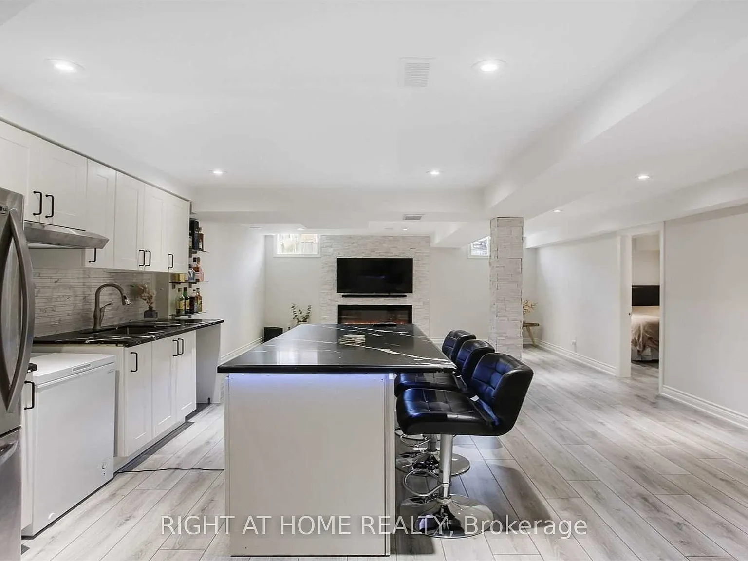 1 bed, $1,850 — Photo 4