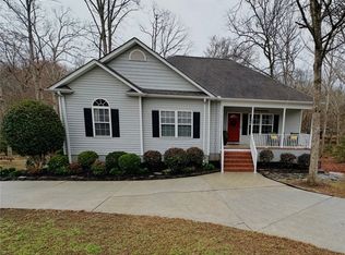 102 Davis Dr, Piedmont, SC 29673