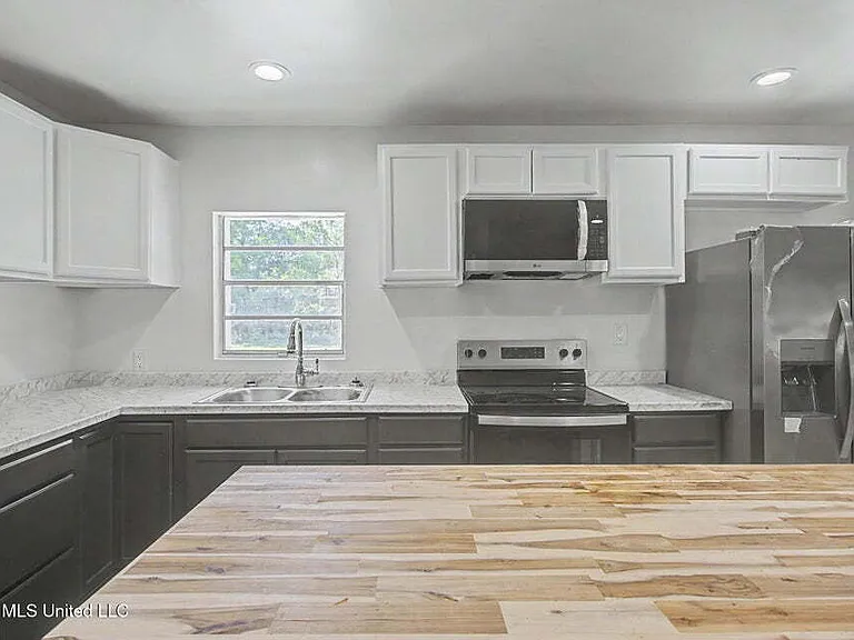 9424 Daisy Vestry Rd #2 — Photo 6