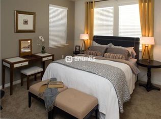 2621 Kaaha St APT 3, Honolulu, HI 96826