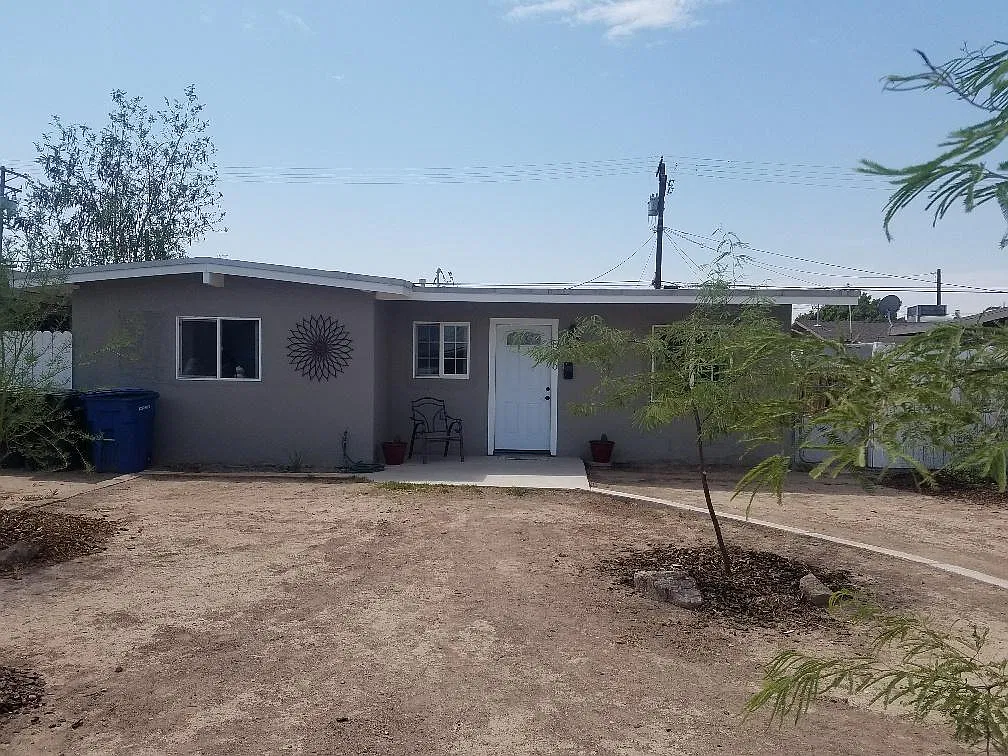 555 W Euclid Ave — Photo 1