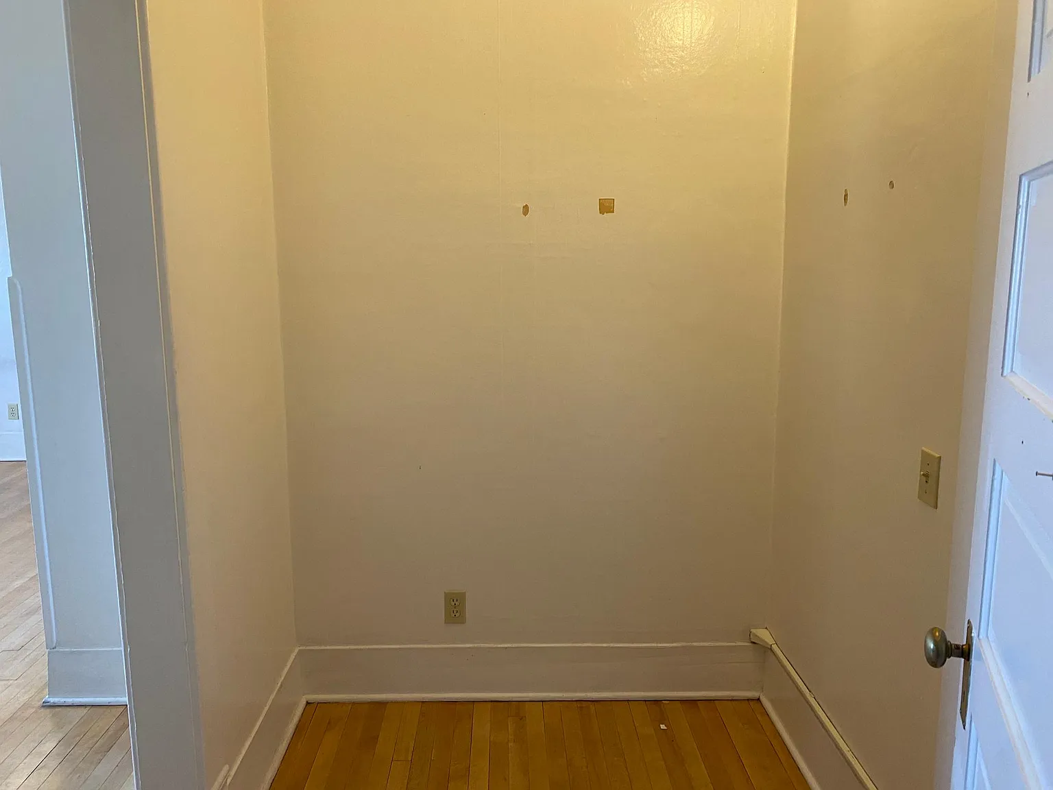 Studio, 400 sqft, $1,150 — Photo 4