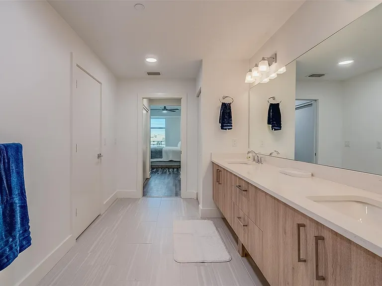 415 Island Way #311 — Photo 9