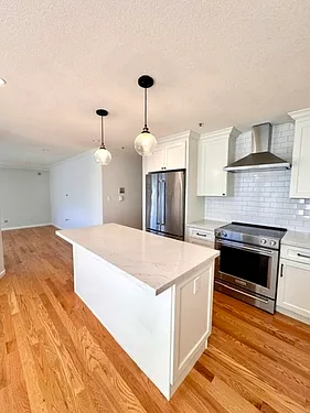 725 Fell St — Photo 16