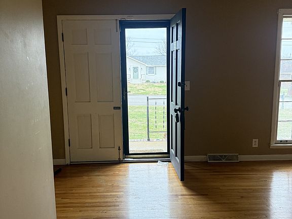2nd image of 143 Southridge Dr