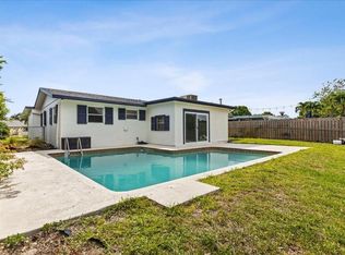 533 Riverside Dr, Palm Beach Gardens, FL 33410