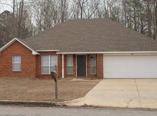 668 McNeece St, Tupelo, MS 38804