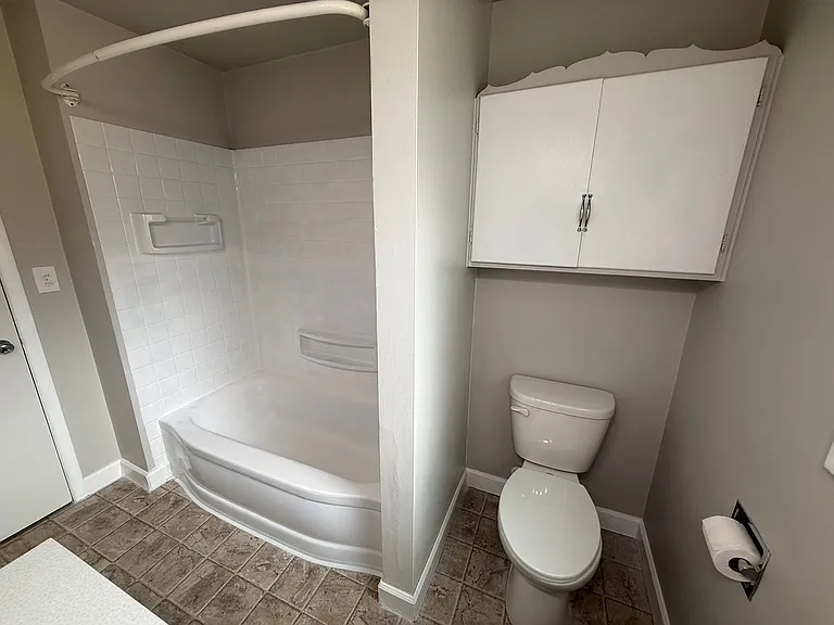 2530 Summer St SE — Photo 15