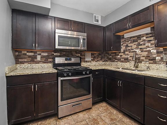 4th image of 6700 S Paxton Ave APT 104
