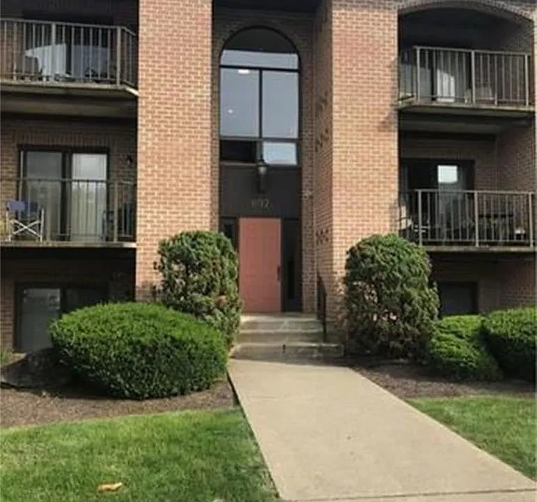 885 Cold Spring Rd #5