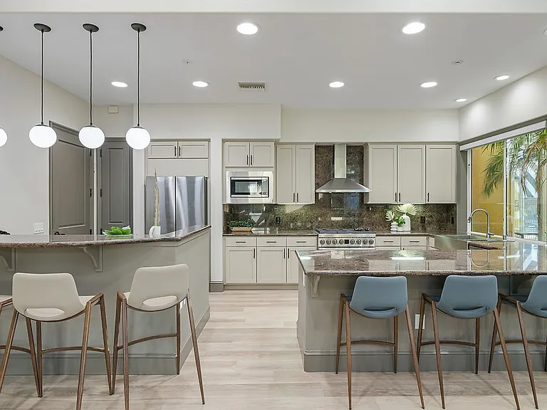 Allure at Scripps Ranch — Photo 38