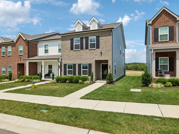 977 Nance Ln, Lebanon, TN 37087