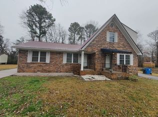 6931 Robinson Dr, Chattanooga, TN 37421