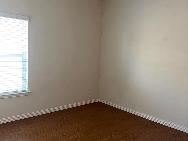 7534 Abbey Point Ln — Photo 6