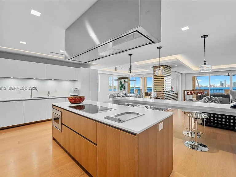 4921 Fisher Island Dr #4921 — Photo 19
