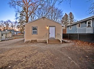 355 Sexauer Ave, Elgin, IL 60123