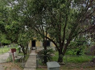 515 E 4th St, Alice, TX 78332