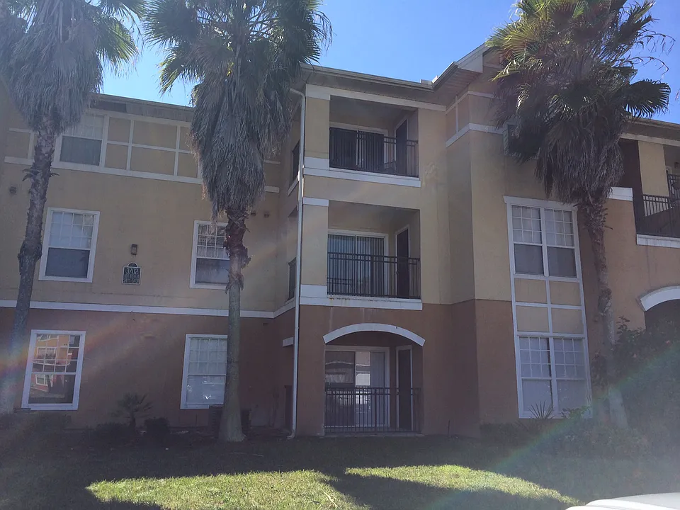 3702 Palm Desert Ln #5425