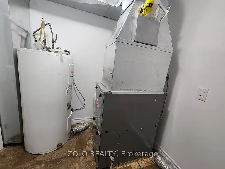 26 Allen Ave — Photo 12