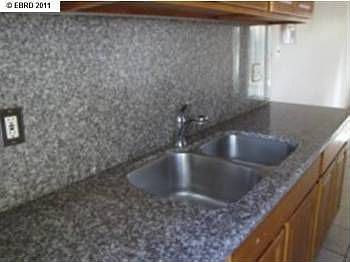 4th image of 217 E 13th St