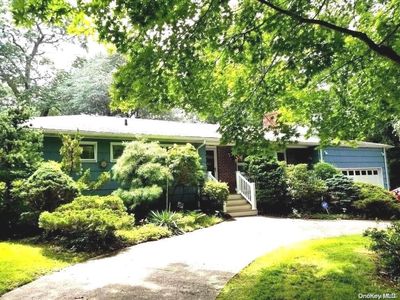 12 Inwood Road, Center Moriches, NY, 11934