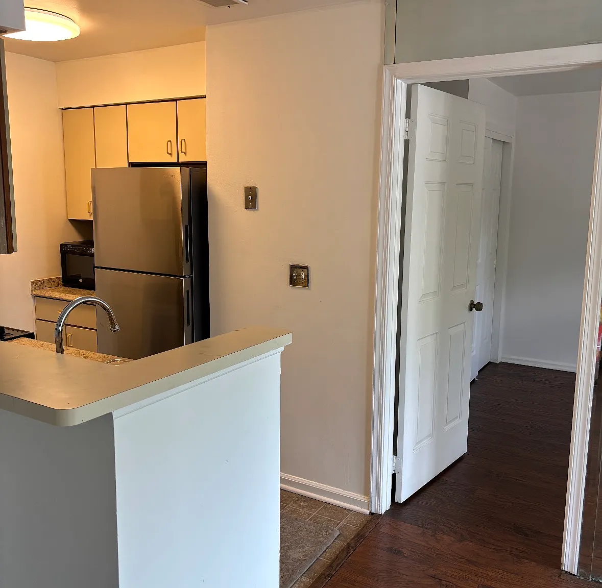 1 bed, 469 sqft, $1,700 — Photo 3