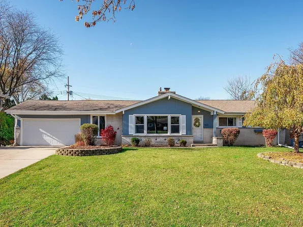 4655 North 108th STREET, Wauwatosa, WI 53225