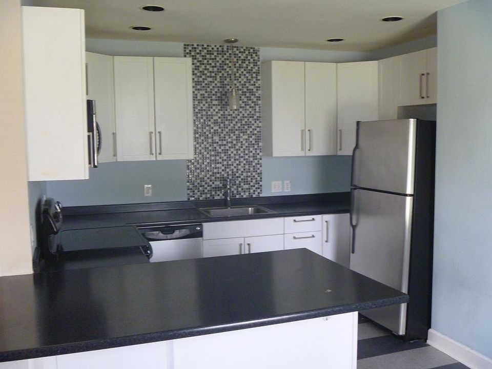 1st image of 500 W Republic Ave #S 1