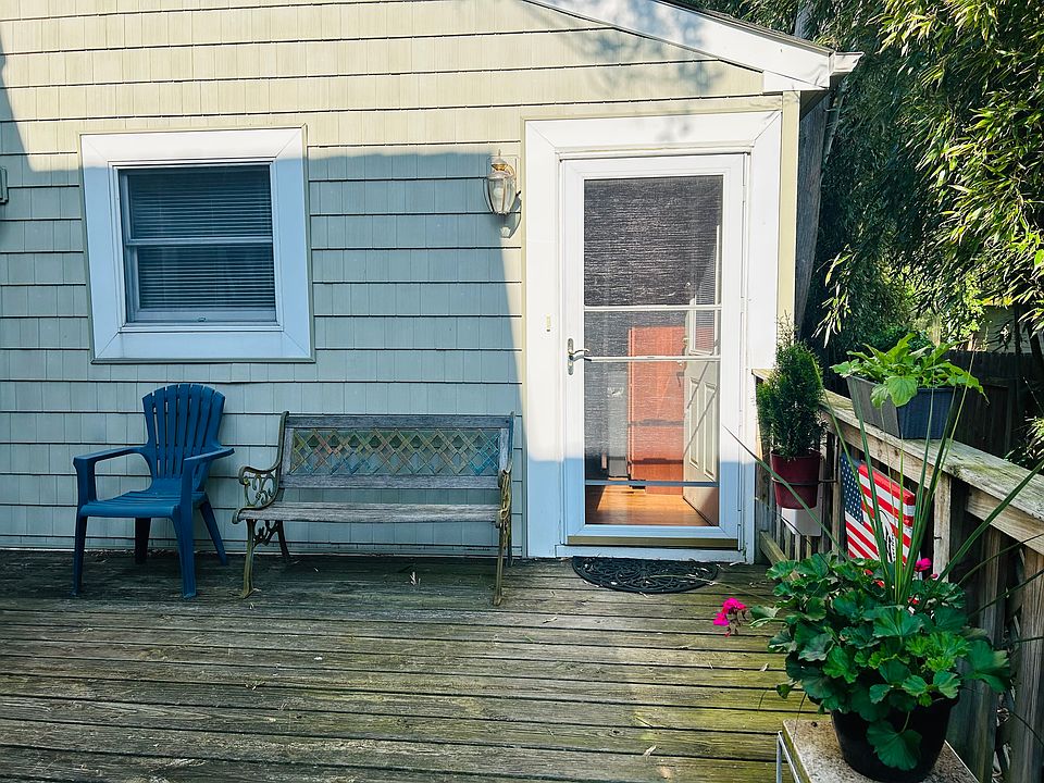 1st image of 43 Totten Pl #1