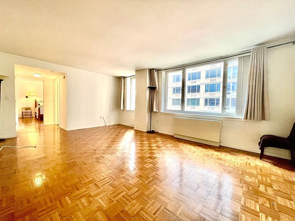 1st image of 350 W 43rd St APT 7C
