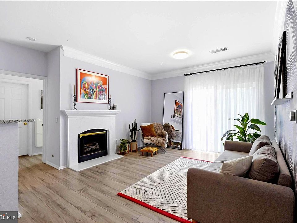 1st image of 1601 Spring Gate Dr Unit 1204
