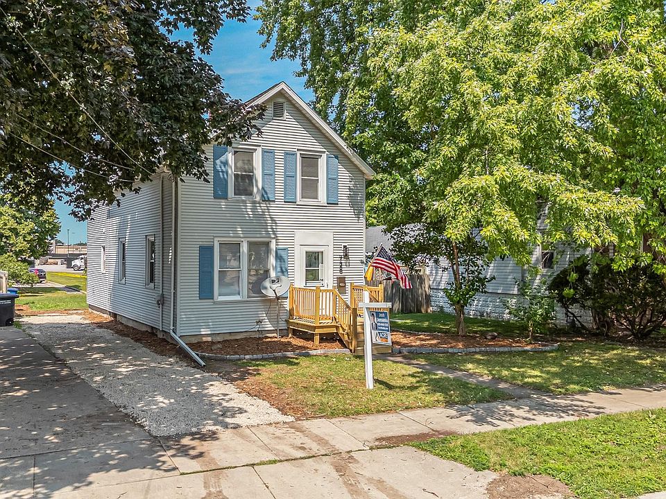 1st image of 728 W 4th Ave