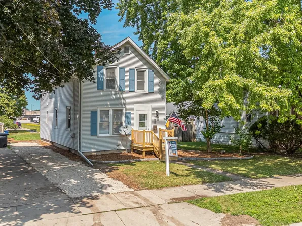 728 W 4th Ave, Oshkosh, WI 54902