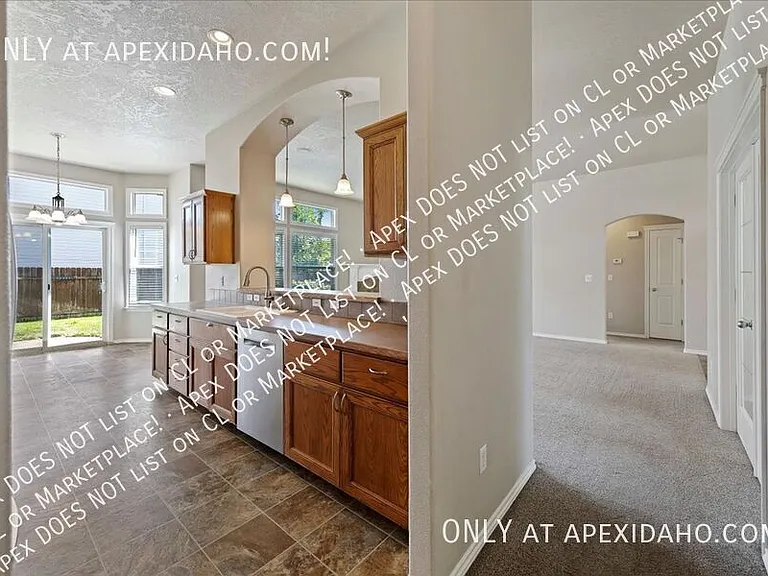 1899 W Apgar Creek Dr — Photo 14