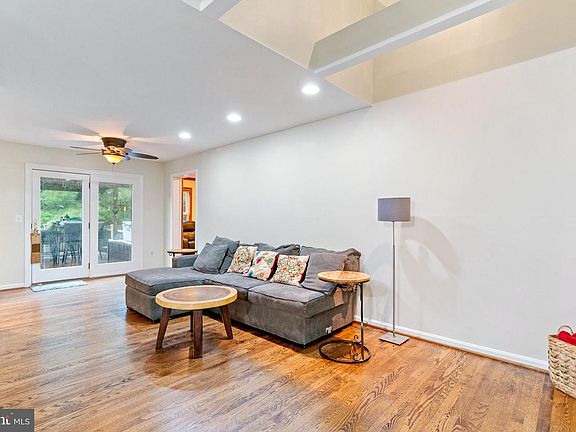 3rd image of 17401 Blossom View Dr