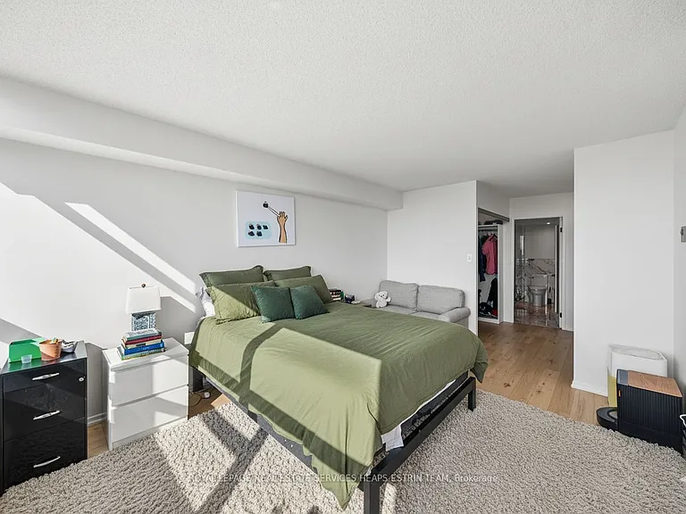 10 Torresdale Ave #1406 — Photo 11